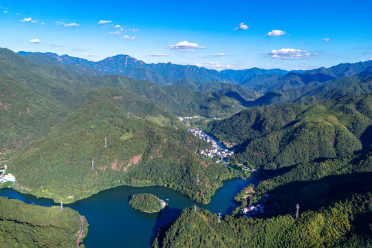 杭州市桐庐县富春江小三峡风光