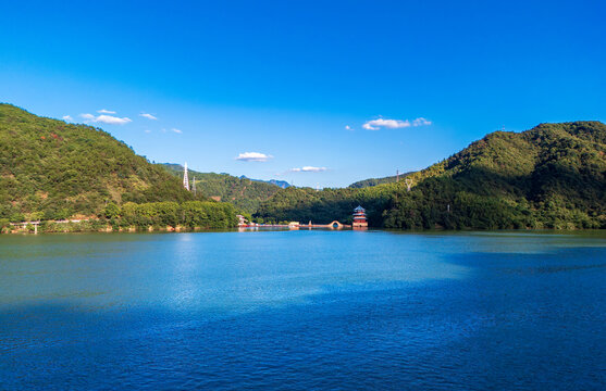 杭州市桐庐县富春江小三峡风光