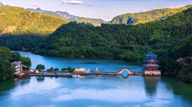 杭州市桐庐县富春江小三峡风光
