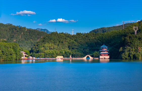 杭州市桐庐县富春江小三峡风光