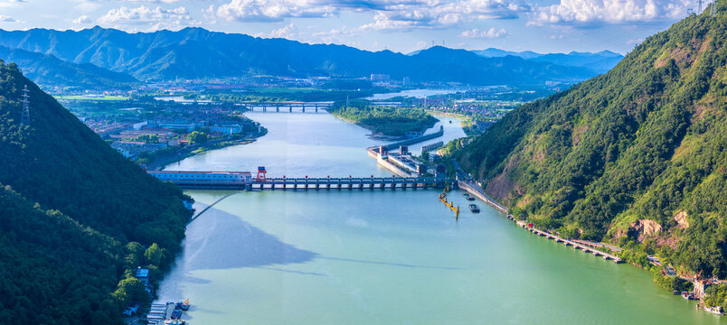 杭州市桐庐县富春江小三峡风光