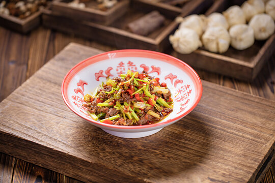 小炒黄牛肉