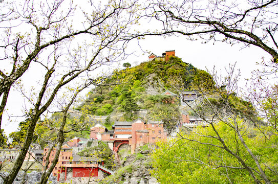武当山古建筑山间古建春色