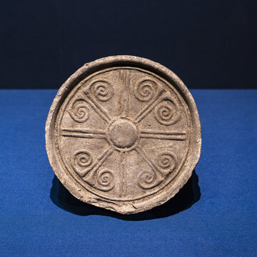 古代精美云纹瓦当