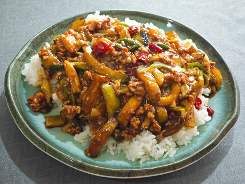 肉沫茄子盖饭
