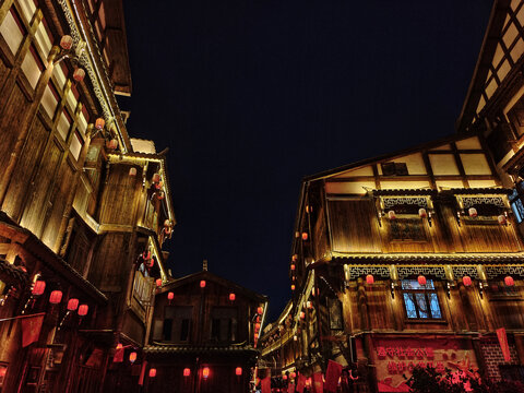 云南省威信县扎西老街夜晚景象
