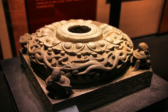 精美雕刻古代石雕文物