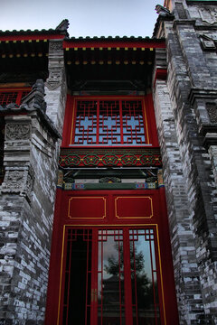 中式古建筑红门窗特写