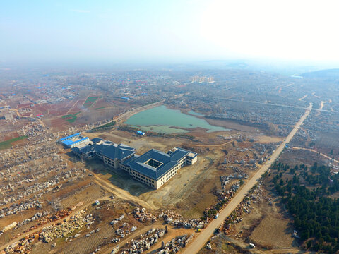 航拍大型建筑及周边地貌