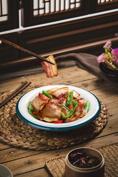 青椒辣肉