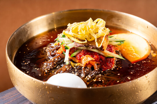 美味韩式特色冷面美食