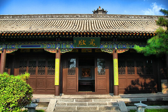 中式古建筑笃敬