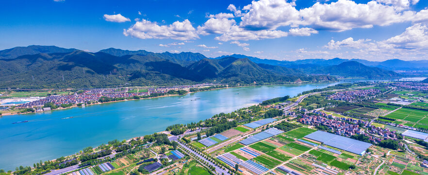 杭州市富阳区富春江自然风光