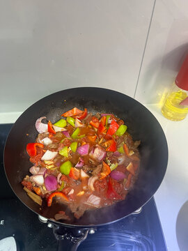 家庭版牛肉炒刀削