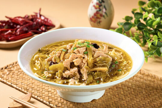 酸菜肉丝面