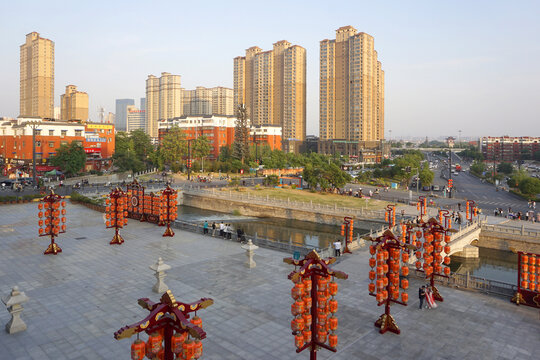 河南洛阳应天门遗址南广场及城市俯拍