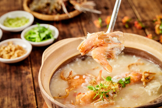 砂锅鲜虾粥