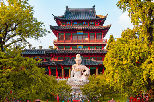 南京毗卢寺庄严佛寺与祥和佛像