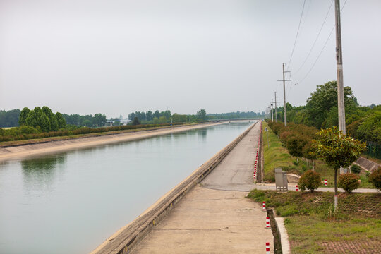 南水北调河道