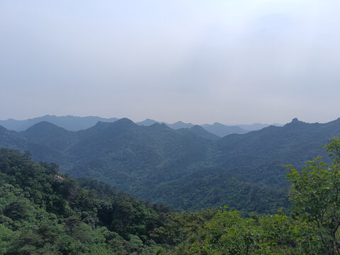 山峦叠翠的自然风光辽宁千山