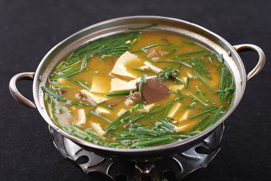 鸭血炖豆腐