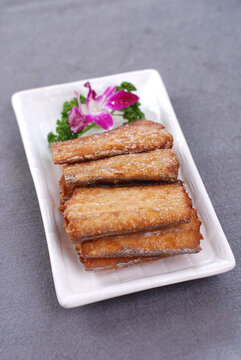 酥香五味带鱼
