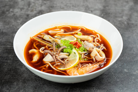 海鲜风味特色汤面