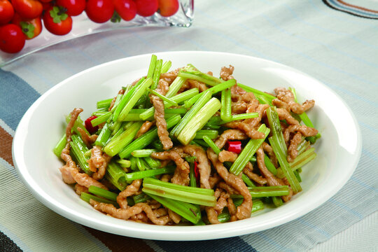 香嫩芹菜炒肉丝