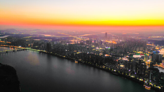 城市夜景日落江畔灯火
