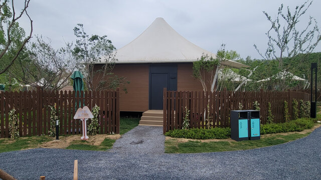 户外特色帐篷小屋景观