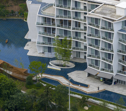 现代风格滨水特色建筑群