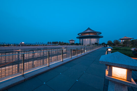 扬州中国大运河博物馆建筑夜景