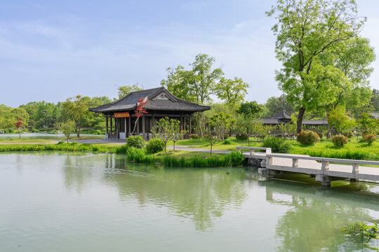 扬州瘦西湖建筑自然景观