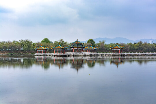 肇庆七星岩五龙亭