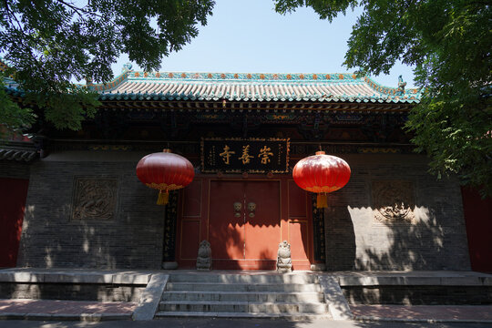 太原崇善寺中式古建筑大门