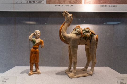 洛阳博物馆唐三彩文物陈列