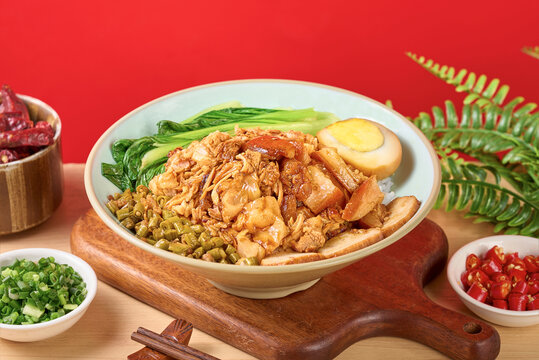 肘子肉盖饭