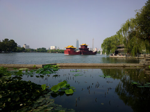 大明湖风景