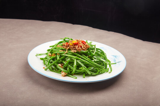香榄肉碎炒开边豆角