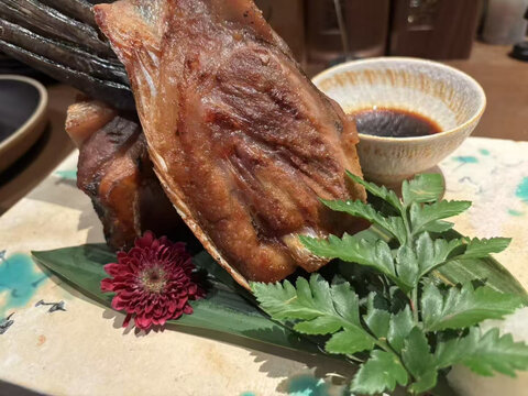 烟熏鱼肉