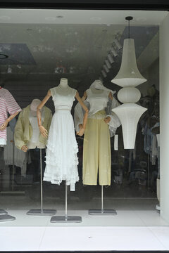 女装店
