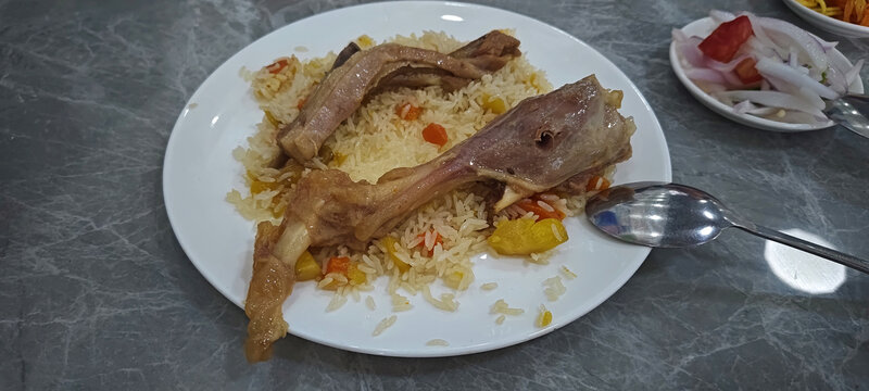 羊腿羊排抓饭