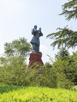 少林寺迎宾僧塑像
