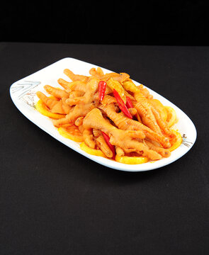 酸辣柠檬无骨鸡爪美食