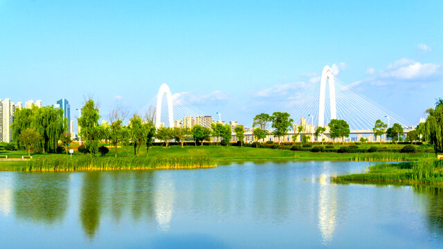 月亮岛风景区