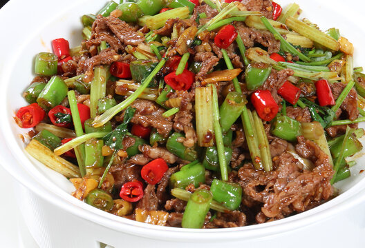 小炒黄牛肉
