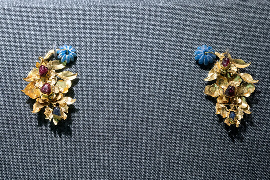 芙蓉花嵌宝金簪
