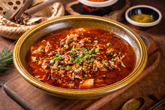 美味鲜香的红油水煮肉片