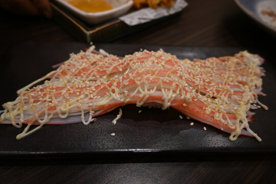 美味蟹柳寿司摆盘特写