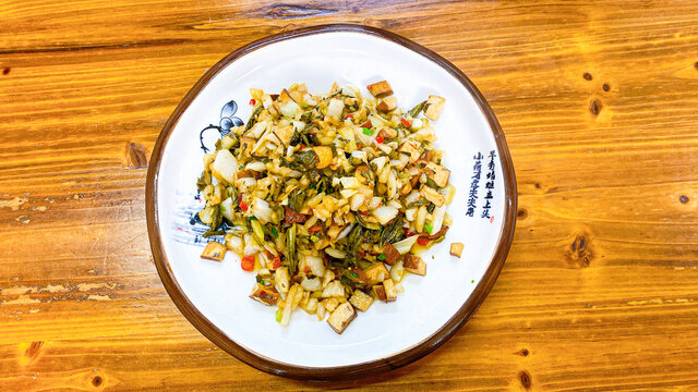 酸菜炒豆腐干